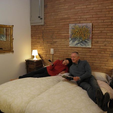 Hostal Cal Pla Sant Llorenc Savall Exterior foto