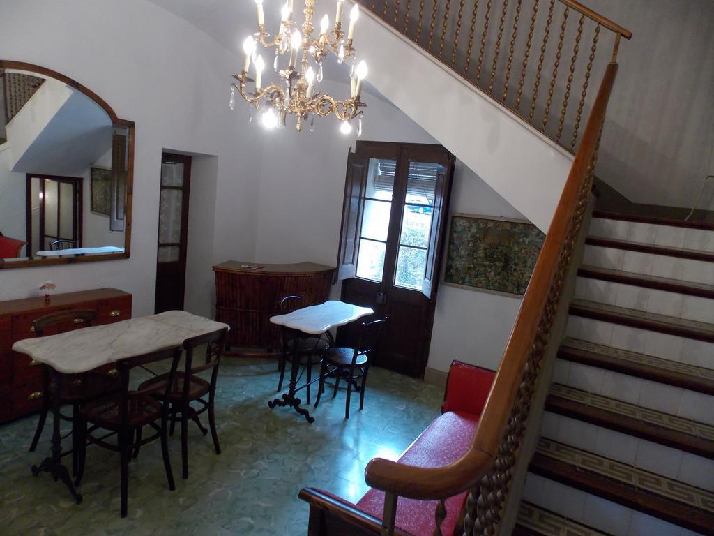 Hostal Cal Pla Sant Llorenc Savall Exterior foto