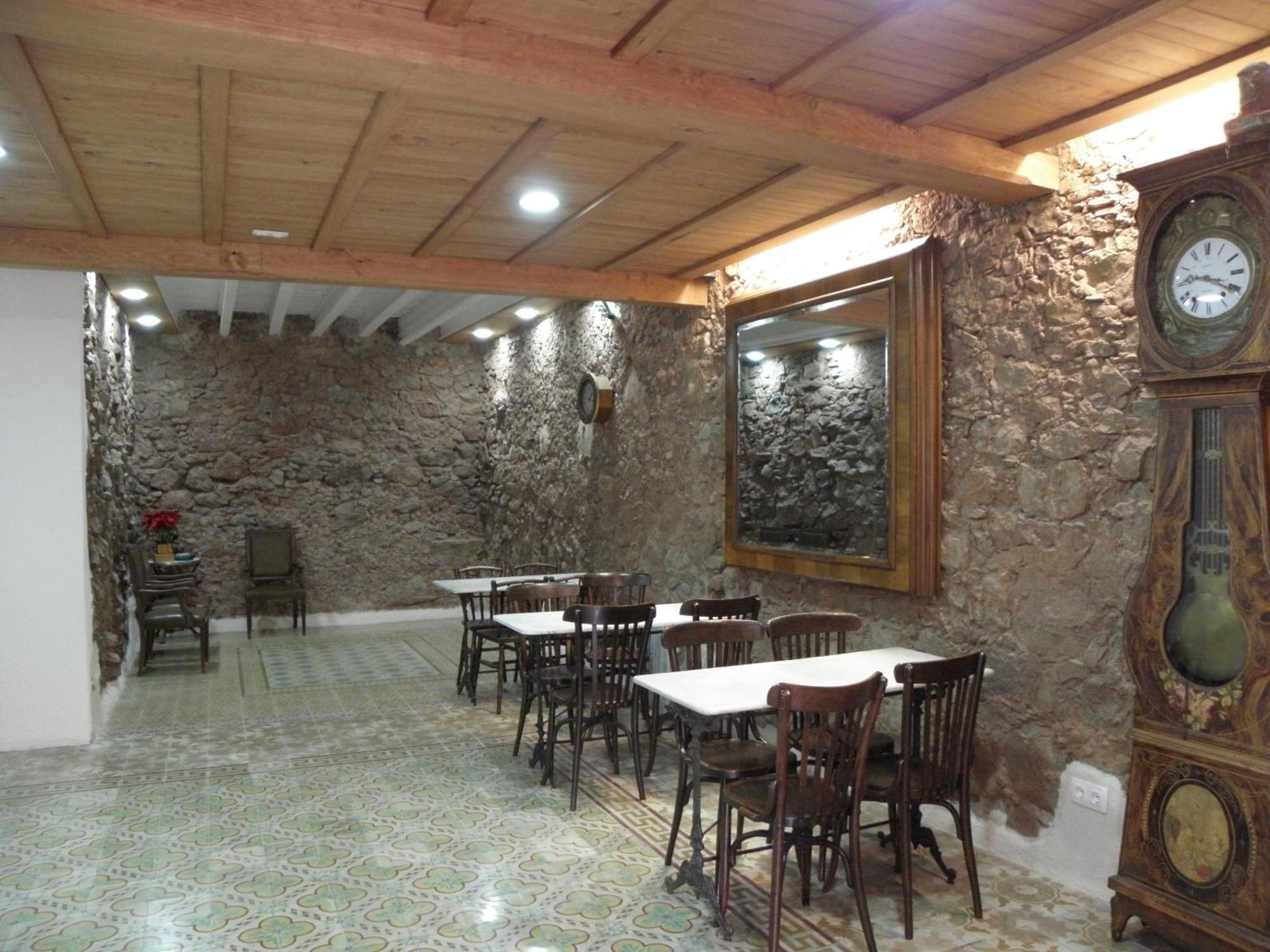 Hostal Cal Pla Sant Llorenc Savall Exterior foto